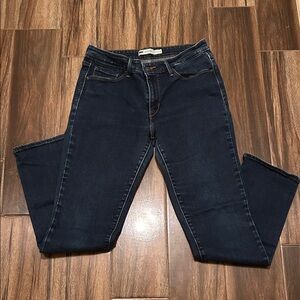 Levi's Women's Deep Indigo Mid-rise Skinny Jeans Size 12